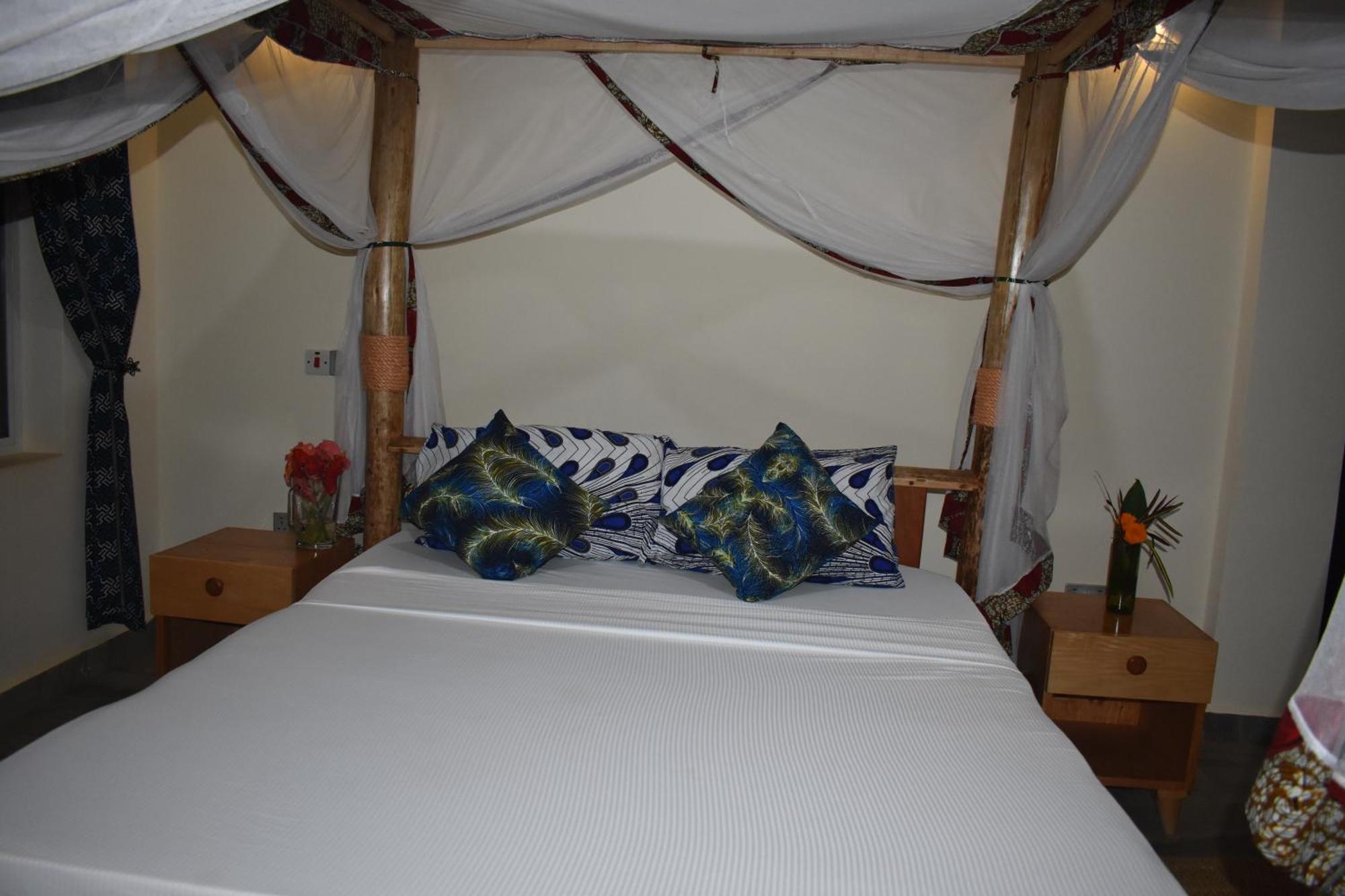 Kilimanjaro Accommodation Msaranga Екстериор снимка