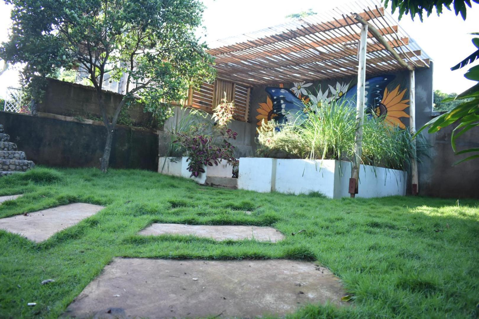 Kilimanjaro Accommodation Msaranga Екстериор снимка