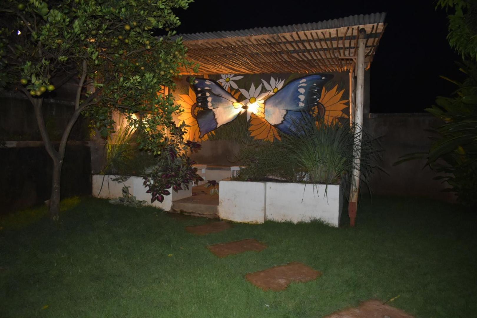 Kilimanjaro Accommodation Msaranga Екстериор снимка