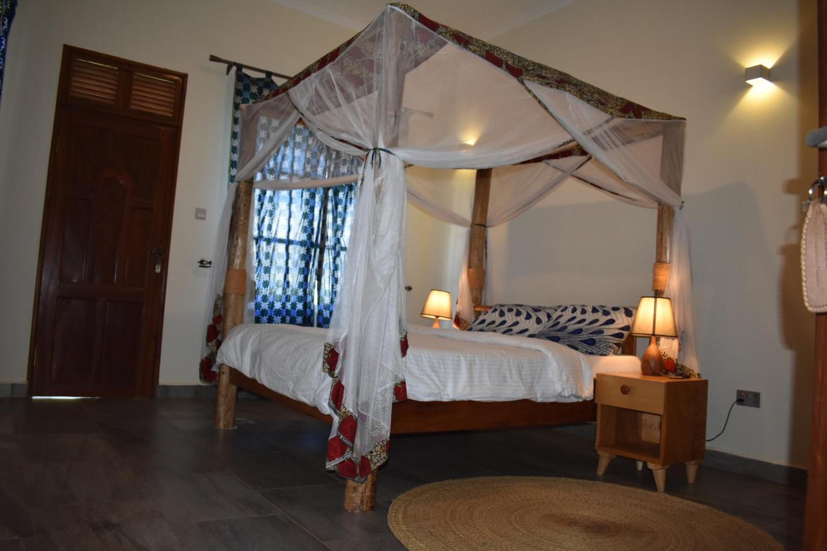 Kilimanjaro Accommodation Msaranga Екстериор снимка